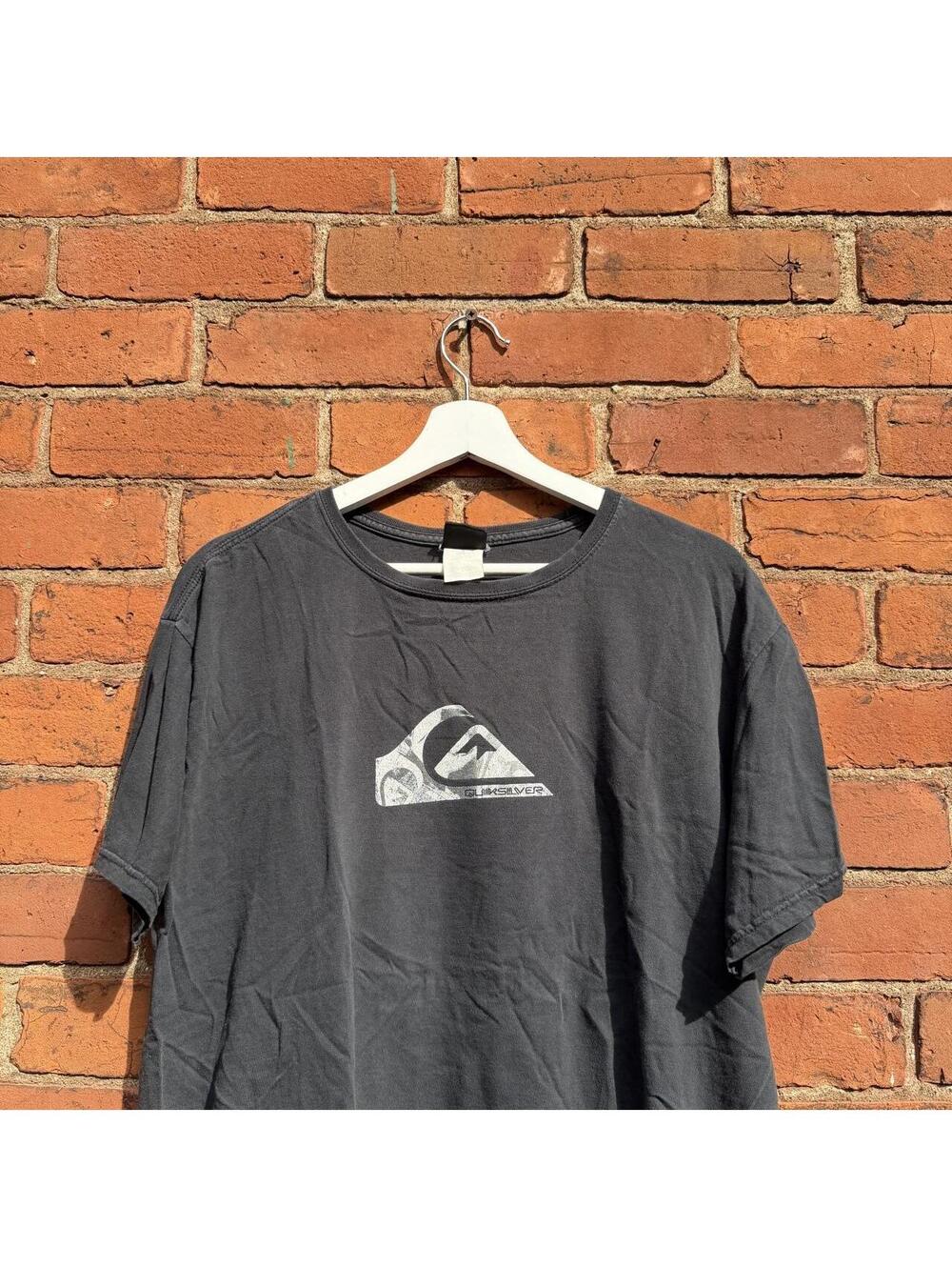 vintage quiksilver New York t shirt 00s L